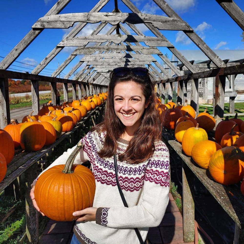 Meet your Posher, Lauren